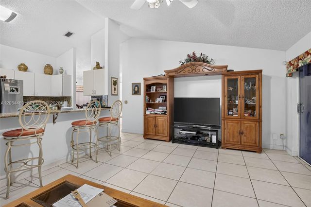 709 NW 177th Ave, Pembroke Pines, FL 33029