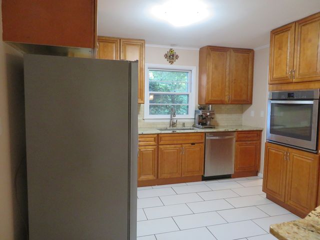 58 E Terra Cotta Avenue, Crystal Lake, IL 60014