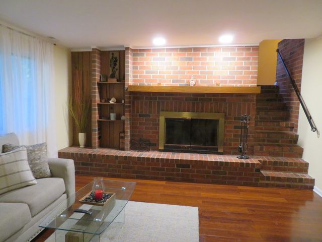 58 E Terra Cotta Avenue, Crystal Lake, IL 60014