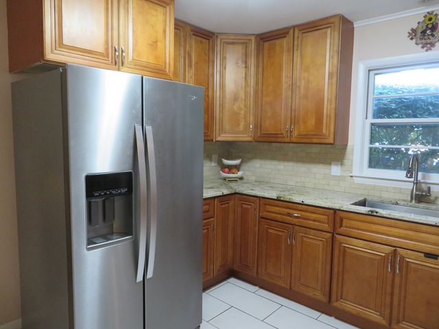 58 E Terra Cotta Avenue, Crystal Lake, IL 60014