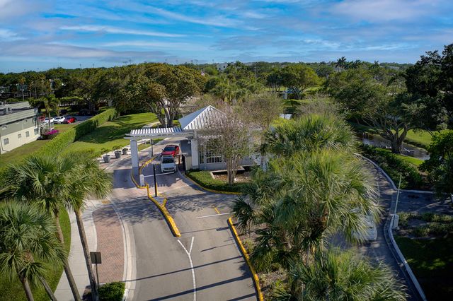 87 Brittany B Avenue B, Delray Beach, FL 33446
