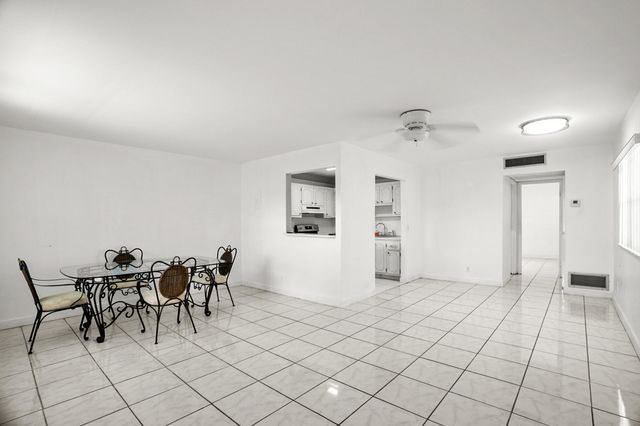 87 Brittany B Avenue B, Delray Beach, FL 33446