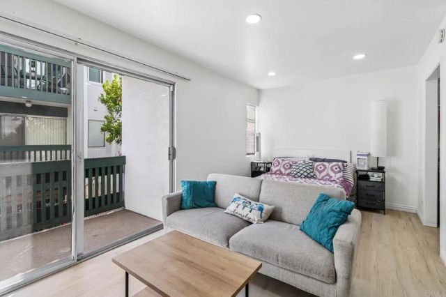 4060 Huerfano Avenue 106, San Diego, CA 92117