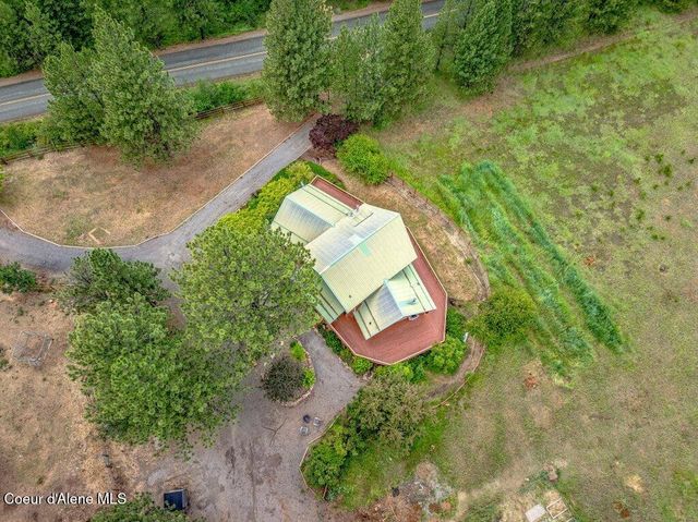 3018 S Signal Point RD, Post Falls, ID 83854