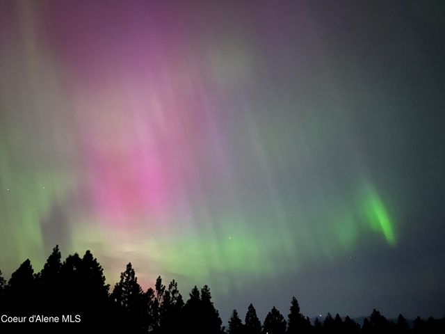 3018 S Signal Point RD, Post Falls, ID 83854