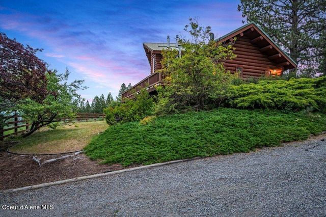 3018 S Signal Point RD, Post Falls, ID 83854