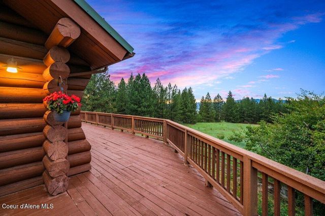3018 S Signal Point RD, Post Falls, ID 83854