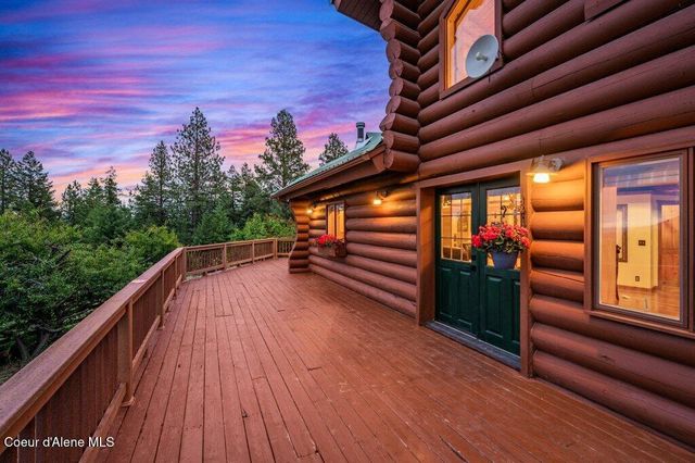 3018 S Signal Point RD, Post Falls, ID 83854