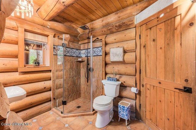 3018 S Signal Point RD, Post Falls, ID 83854