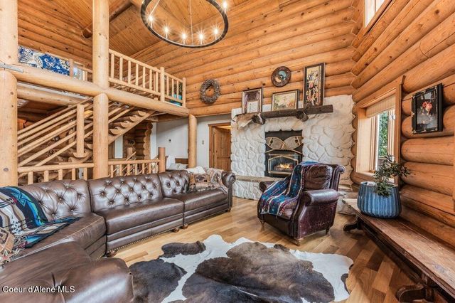 3018 S Signal Point RD, Post Falls, ID 83854