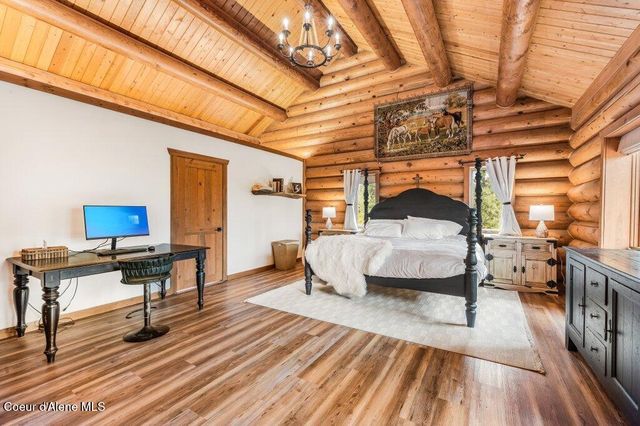 3018 S Signal Point RD, Post Falls, ID 83854