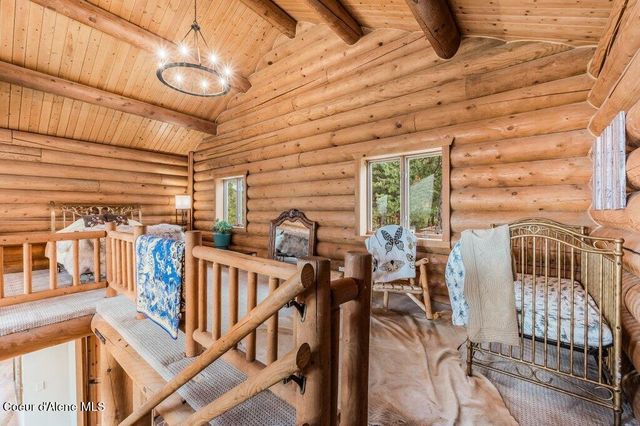3018 S Signal Point RD, Post Falls, ID 83854