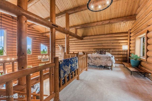 3018 S Signal Point RD, Post Falls, ID 83854