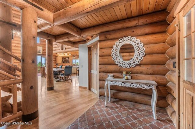 3018 S Signal Point RD, Post Falls, ID 83854