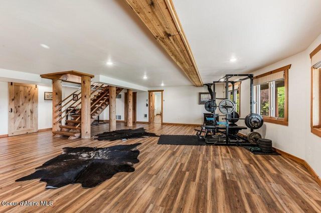 3018 S Signal Point RD, Post Falls, ID 83854