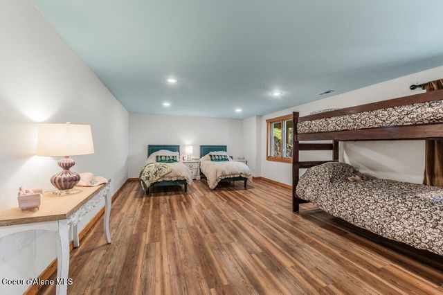 3018 S Signal Point RD, Post Falls, ID 83854