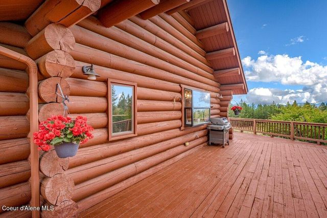 3018 S Signal Point RD, Post Falls, ID 83854