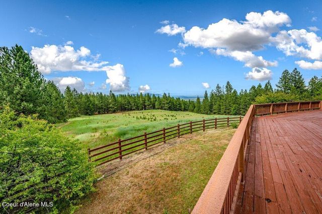 3018 S Signal Point RD, Post Falls, ID 83854