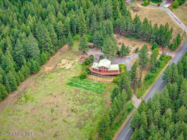 3018 S Signal Point RD, Post Falls, ID 83854