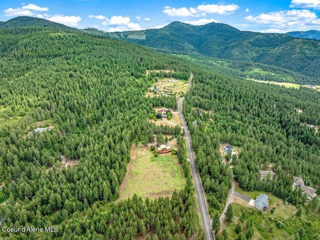 3018 S Signal Point RD, Post Falls, ID 83854
