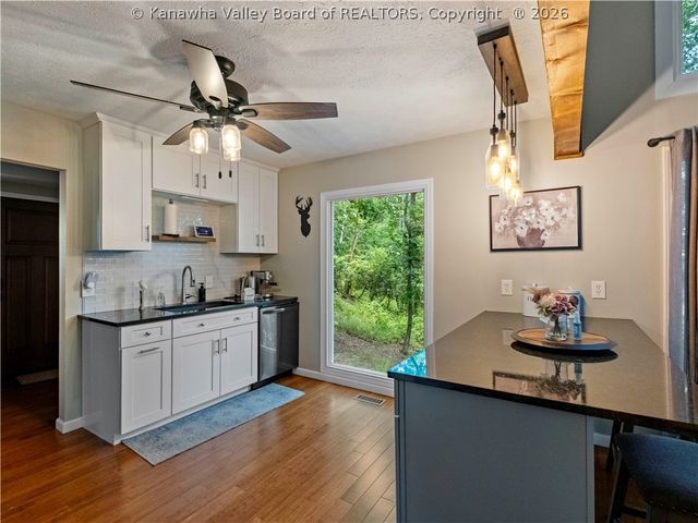 791 Suncrest Road, Charleston, WV 25303