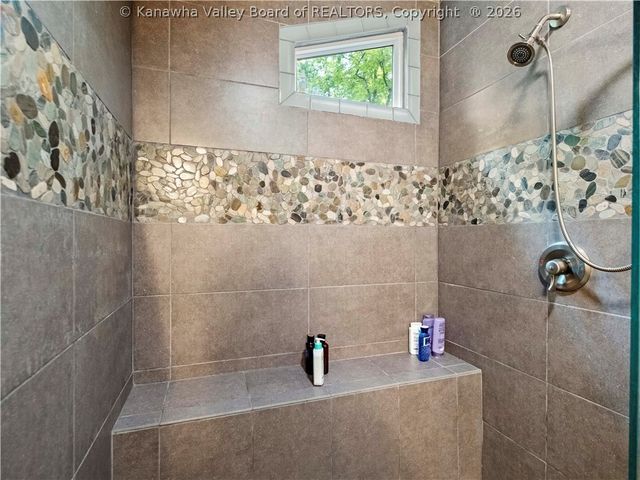 791 Suncrest Road, Charleston, WV 25303