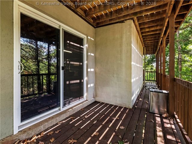 791 Suncrest Road, Charleston, WV 25303