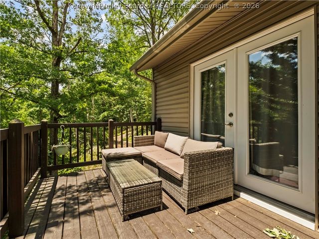 791 Suncrest Road, Charleston, WV 25303