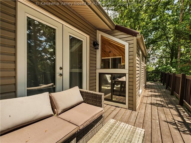 791 Suncrest Road, Charleston, WV 25303