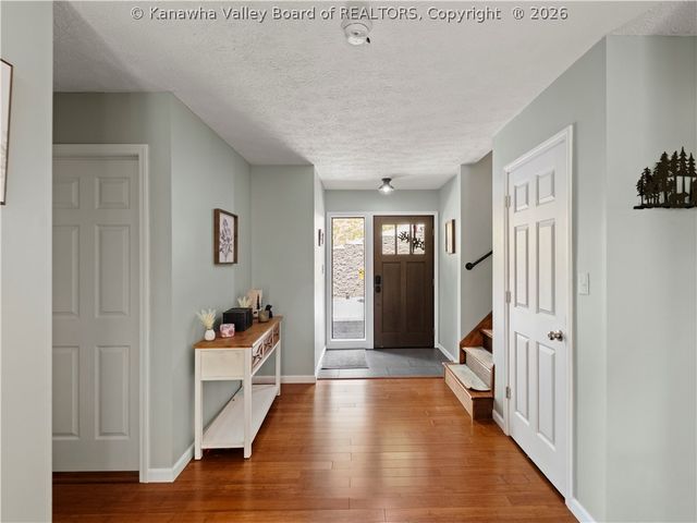 791 Suncrest Road, Charleston, WV 25303