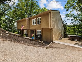 791 Suncrest Road, Charleston, WV 25303