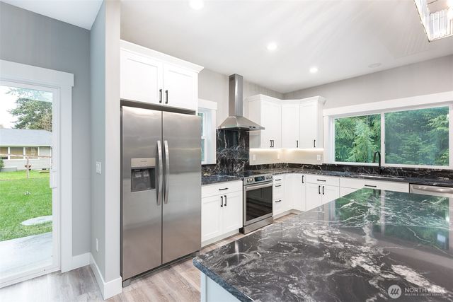 62 Woodland Drive, Sequim, WA 98382