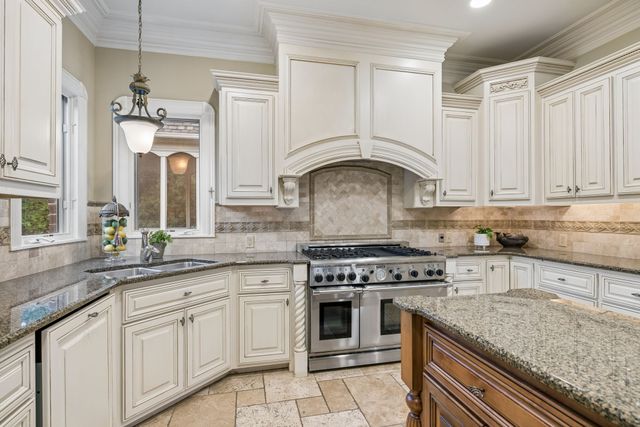 5213 Colfax Ct, Brentwood, TN 37027