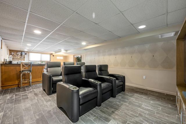 15 KENWOOD DR, Woodcliff Lake, NJ 07677