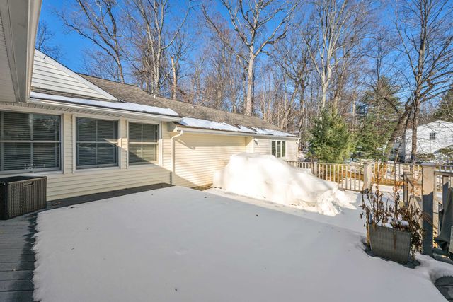 15 KENWOOD DR, Woodcliff Lake, NJ 07677