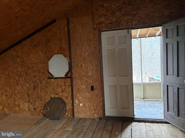 986 RUSHING RIVER RD, Augusta, WV 26704