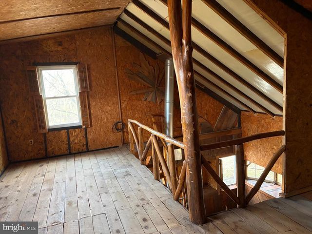 986 RUSHING RIVER RD, Augusta, WV 26704