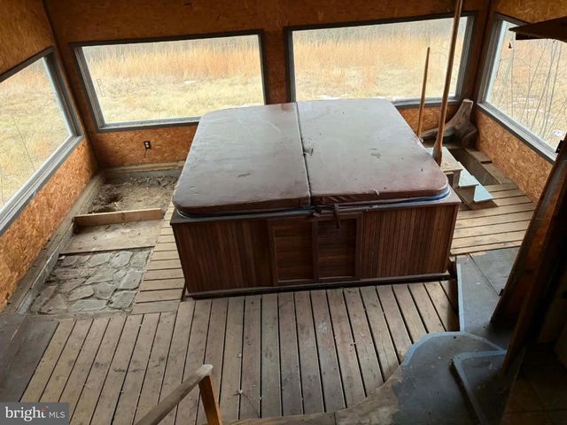 986 RUSHING RIVER RD, Augusta, WV 26704