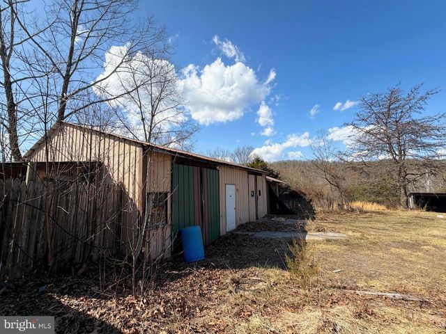 986 RUSHING RIVER RD, Augusta, WV 26704