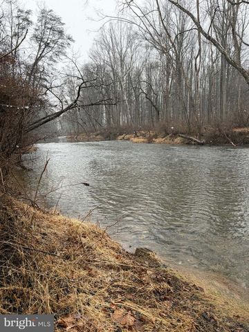 986 RUSHING RIVER RD, Augusta, WV 26704