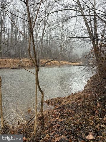 986 RUSHING RIVER RD, Augusta, WV 26704