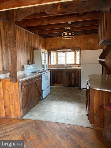 986 RUSHING RIVER RD, Augusta, WV 26704