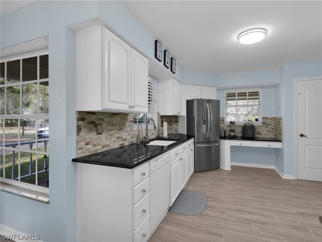 1712 Frontier CIR, Labelle, FL 33935