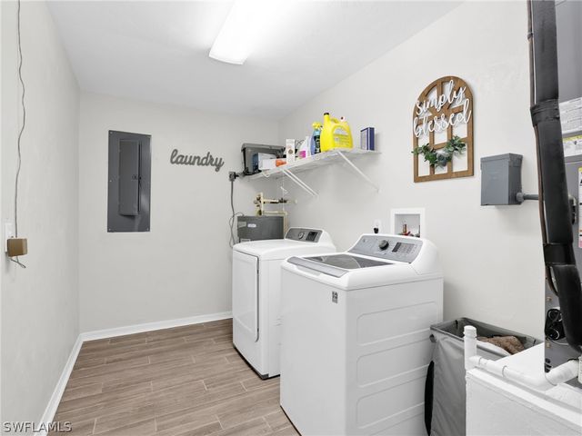 1712 Frontier CIR, Labelle, FL 33935