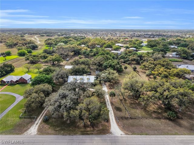 1712 Frontier CIR, Labelle, FL 33935