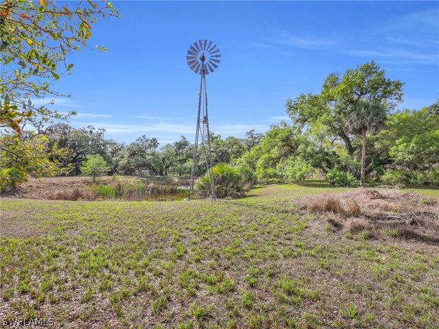 1712 Frontier CIR, Labelle, FL 33935