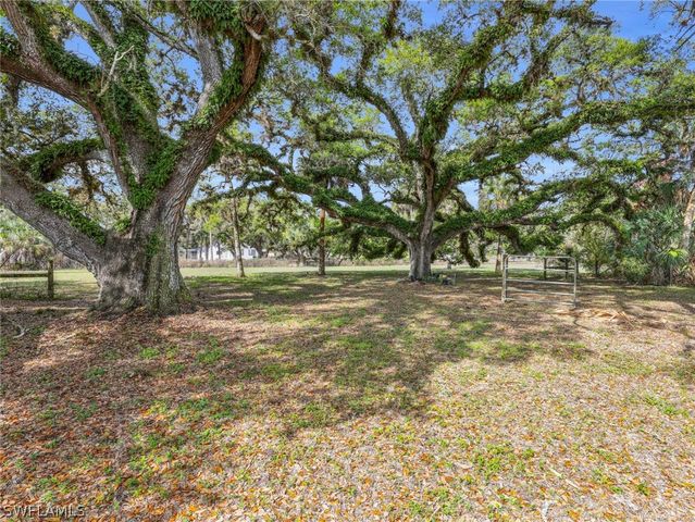 1712 Frontier CIR, Labelle, FL 33935