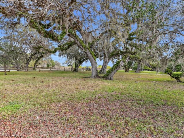 1712 Frontier CIR, Labelle, FL 33935