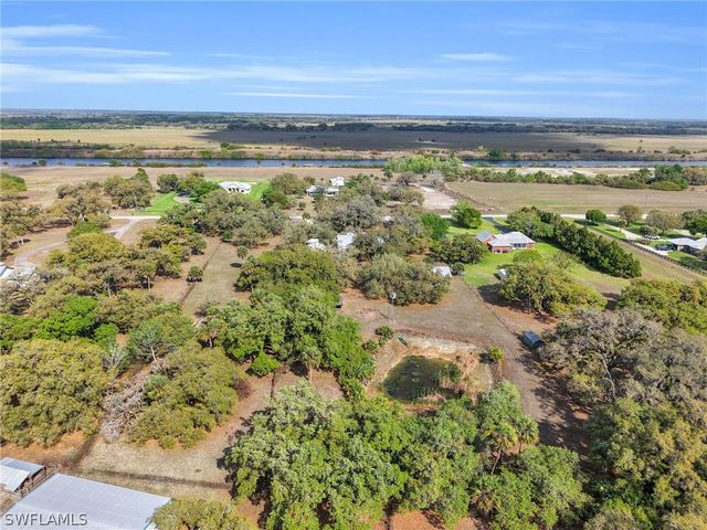 1712 Frontier CIR, Labelle, FL 33935