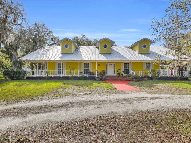 1712 Frontier CIR, Labelle, FL 33935